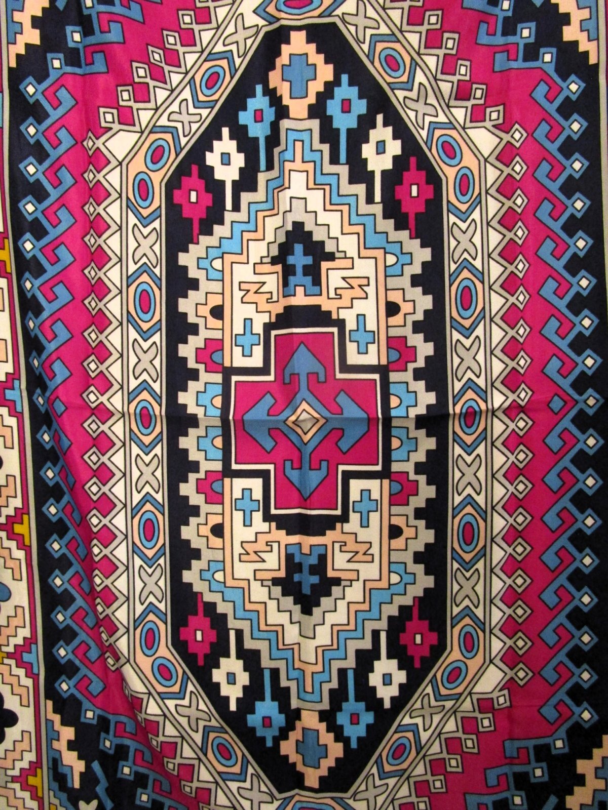 画像: ボヘミアンプリント＊ポリエステル素材＊タッセル付き＊大判ストール＊マルチクロス