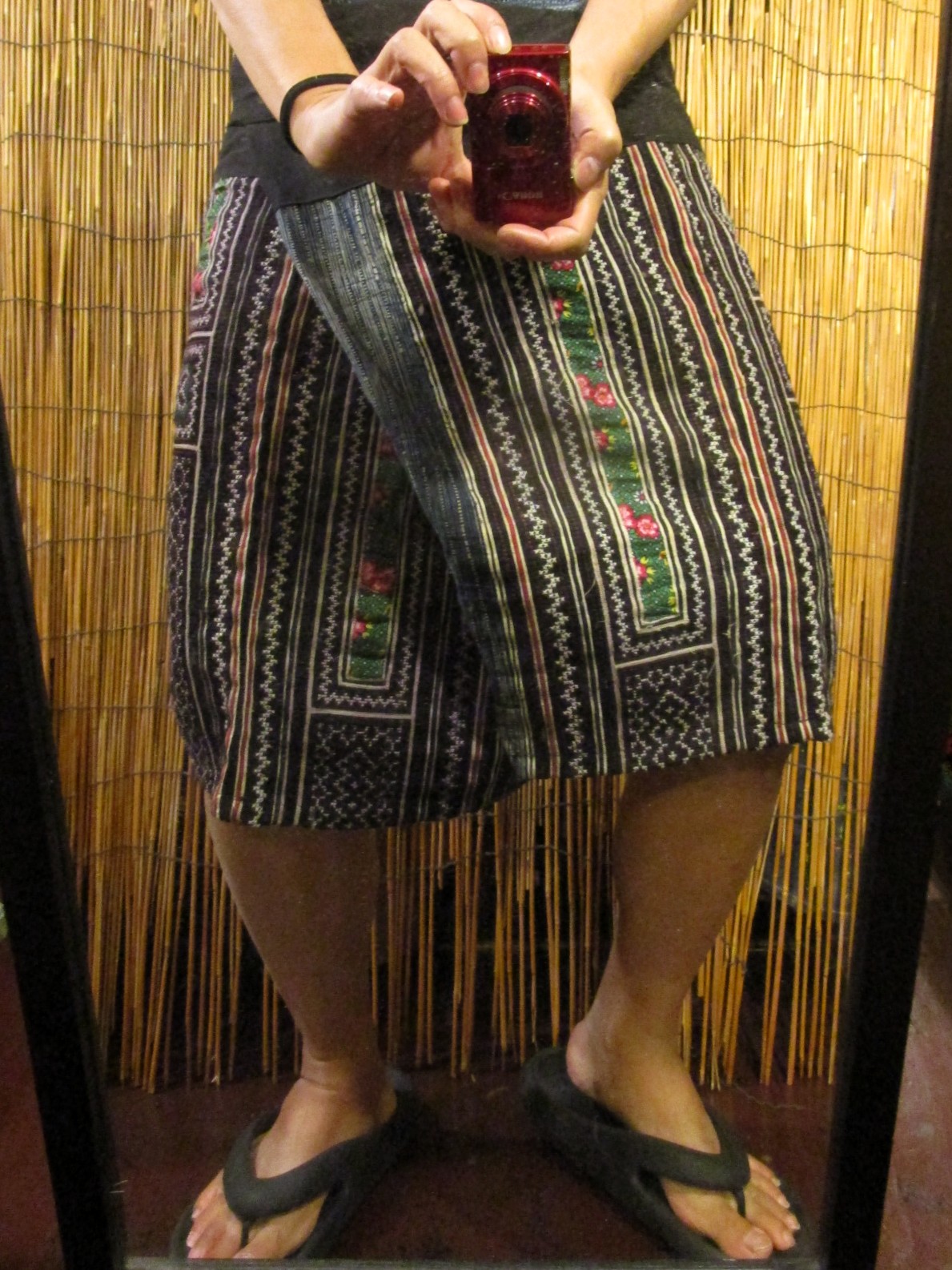 画像: 古布＊モン族＊刺繍＊ショート丈＊タイパンツ