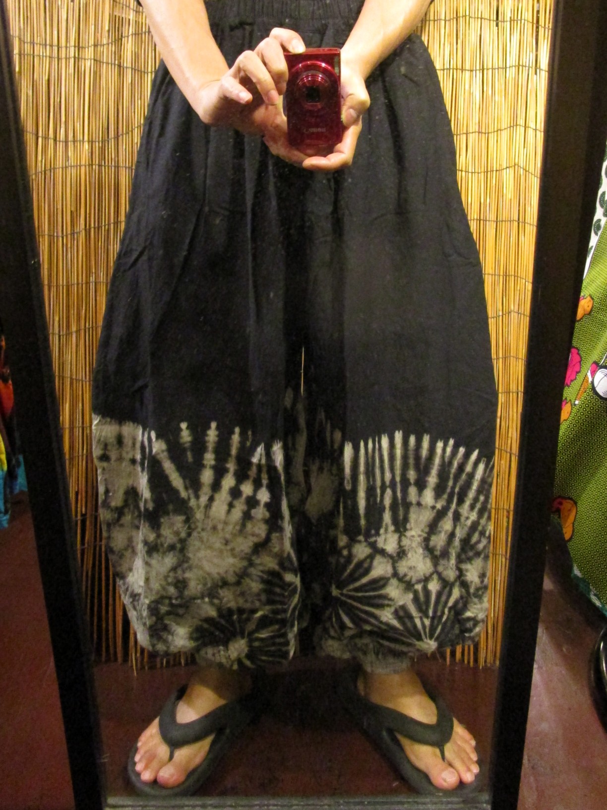 画像: モノトーンタイダイ染め＊コットン素材＊ゆったりシルエット＊ビッグアラジンパンツ＊バルーンパンツ