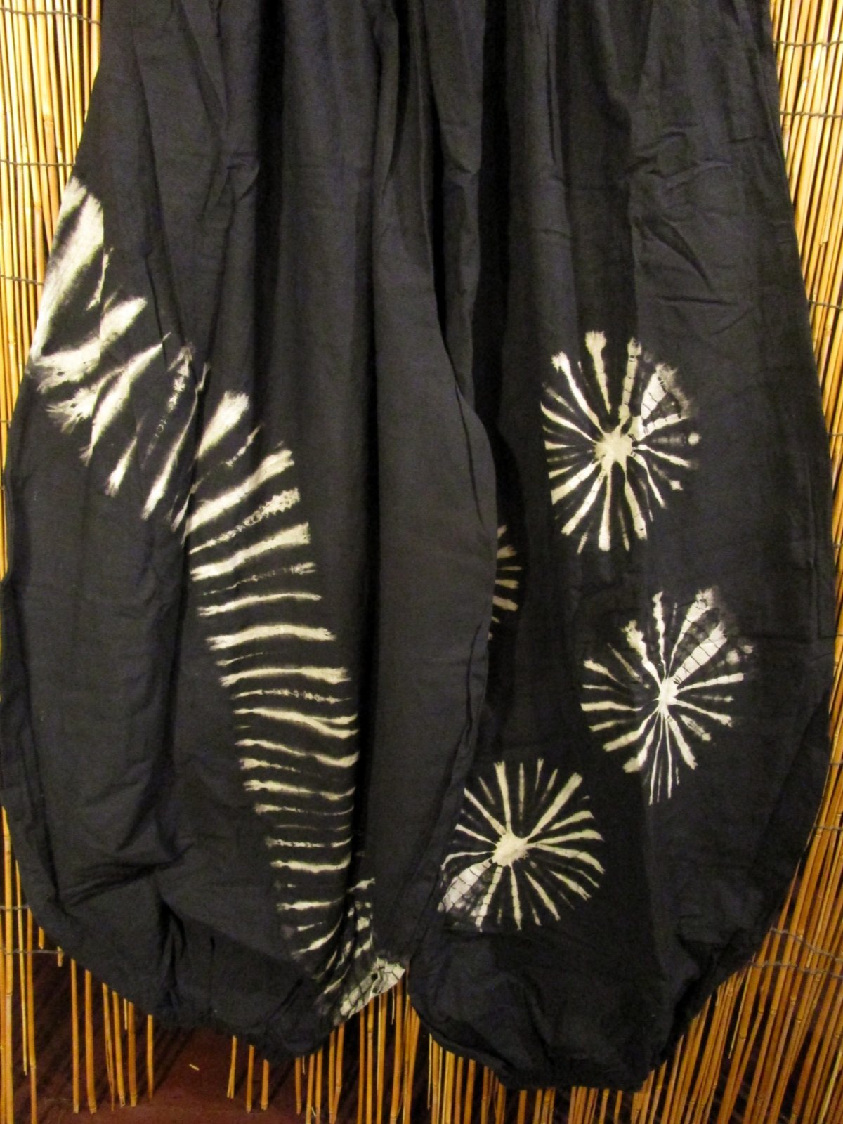 画像2: モノトーンタイダイ染め＊コットン素材＊ゆったりシルエット＊ビッグアラジンパンツ＊バルーンパンツ