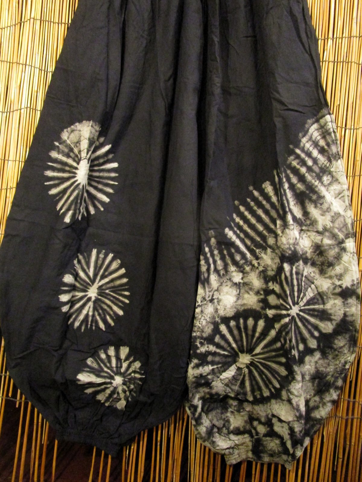 画像2: モノトーンタイダイ染め＊コットン素材＊ゆったりシルエット＊ビッグアラジンパンツ＊バルーンパンツ