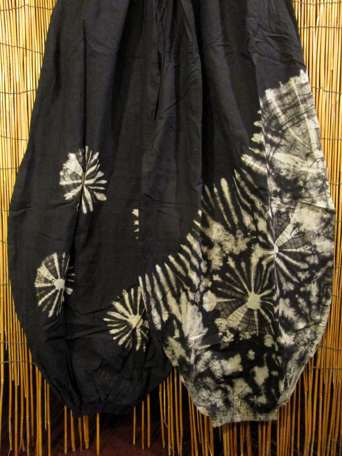 画像2: モノトーンタイダイ染め＊コットン素材＊ゆったりシルエット＊ビッグアラジンパンツ＊バルーンパンツ