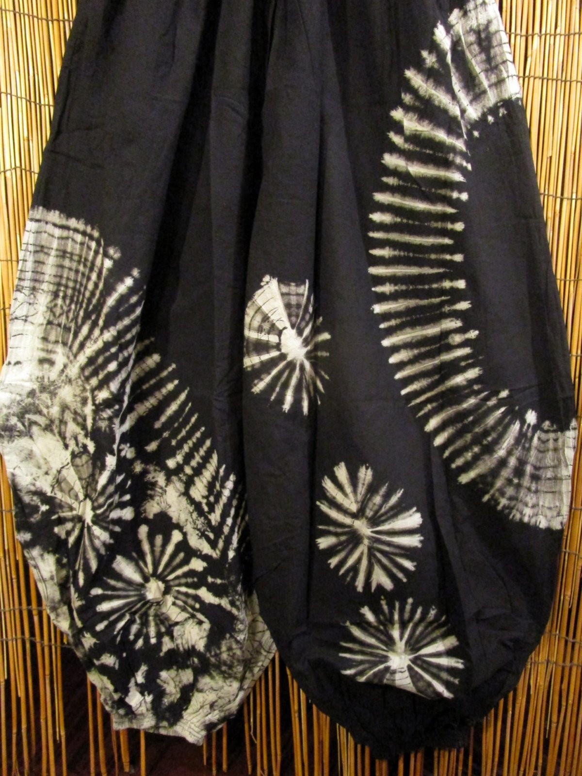 画像2: モノトーンタイダイ染め＊コットン素材＊ゆったりシルエット＊ビッグアラジンパンツ＊バルーンパンツ