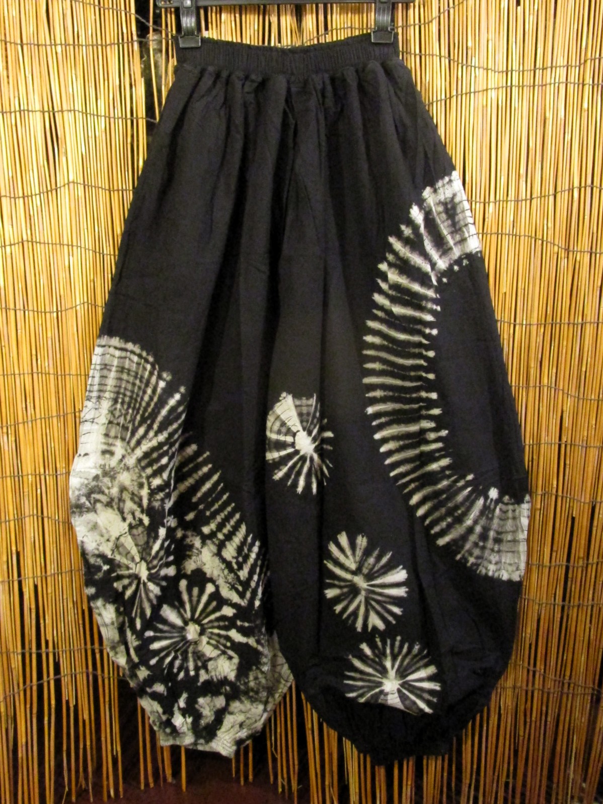 画像1: モノトーンタイダイ染め＊コットン素材＊ゆったりシルエット＊ビッグアラジンパンツ＊バルーンパンツ