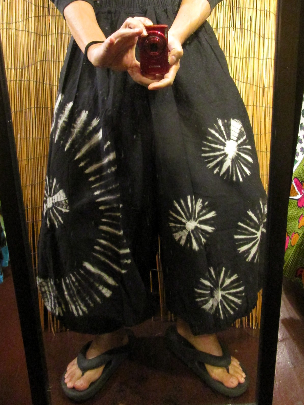 画像: モノトーンタイダイ染め＊コットン素材＊ゆったりシルエット＊ビッグアラジンパンツ＊バルーンパンツ