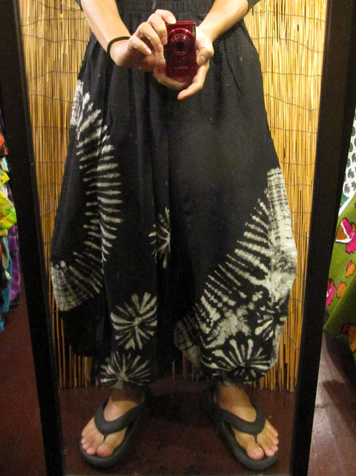 画像: モノトーンタイダイ染め＊コットン素材＊ゆったりシルエット＊ビッグアラジンパンツ＊バルーンパンツ