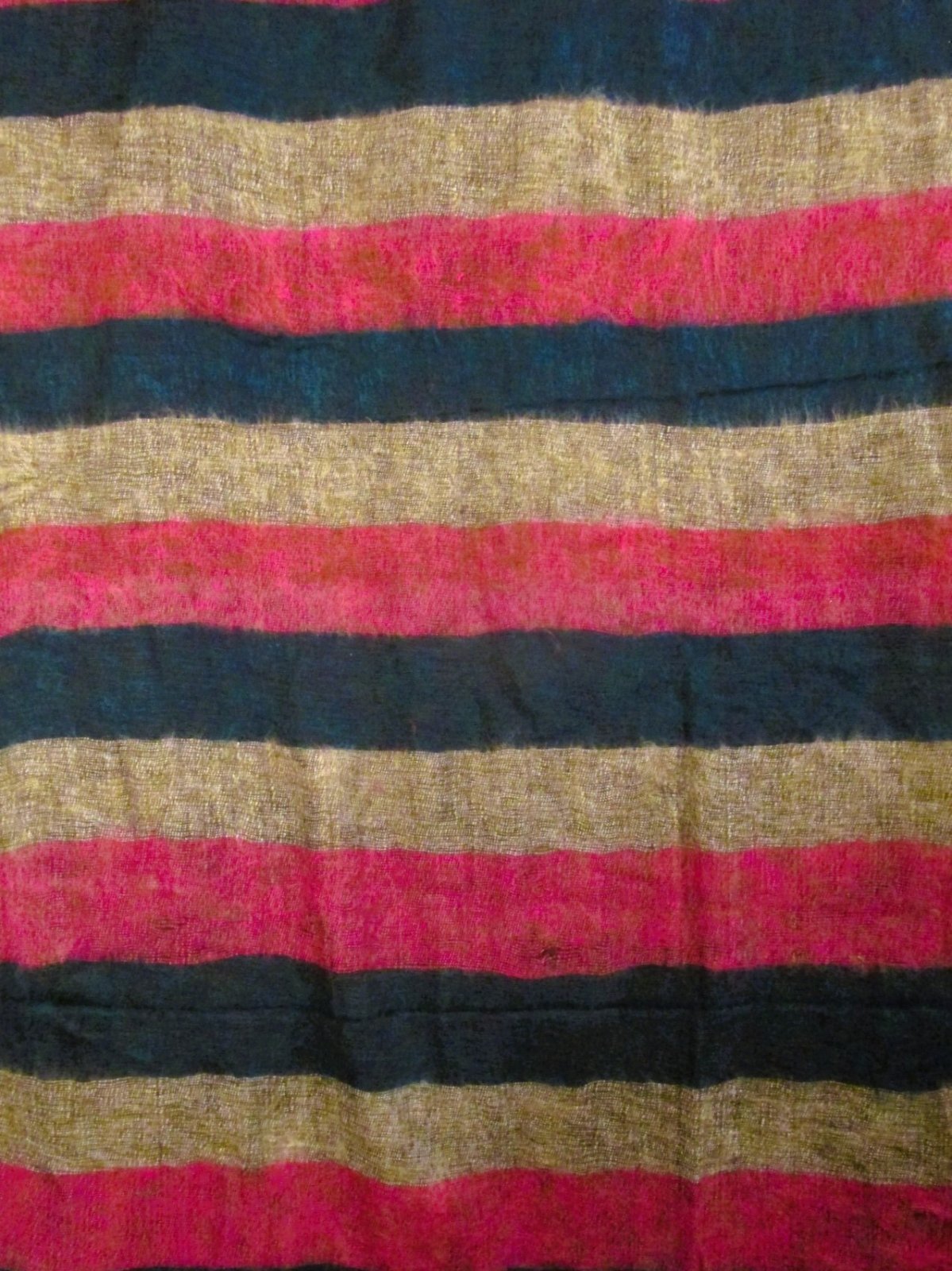 画像: アクリルウール素材＊ネパール製＊フリンジ＊大判＊起毛ストール