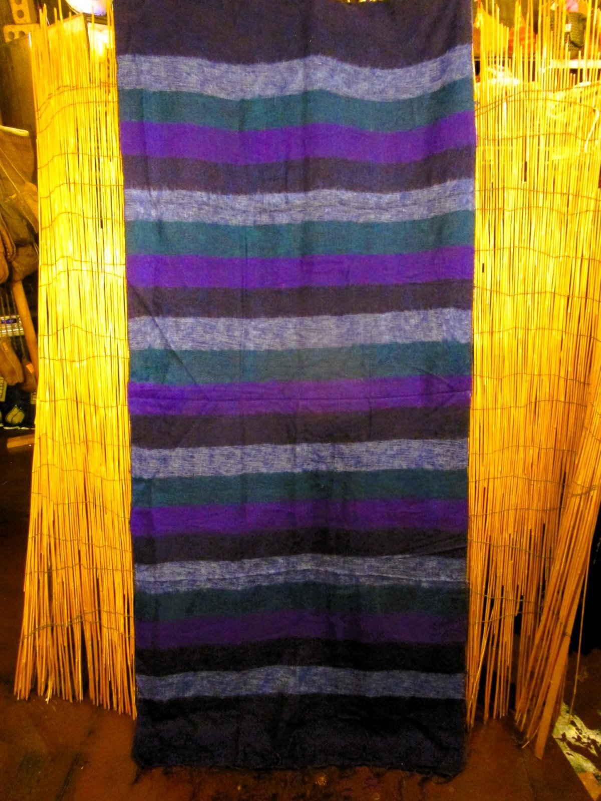 画像: アクリルウール素材＊ネパール製＊フリンジ＊大判＊起毛ストール