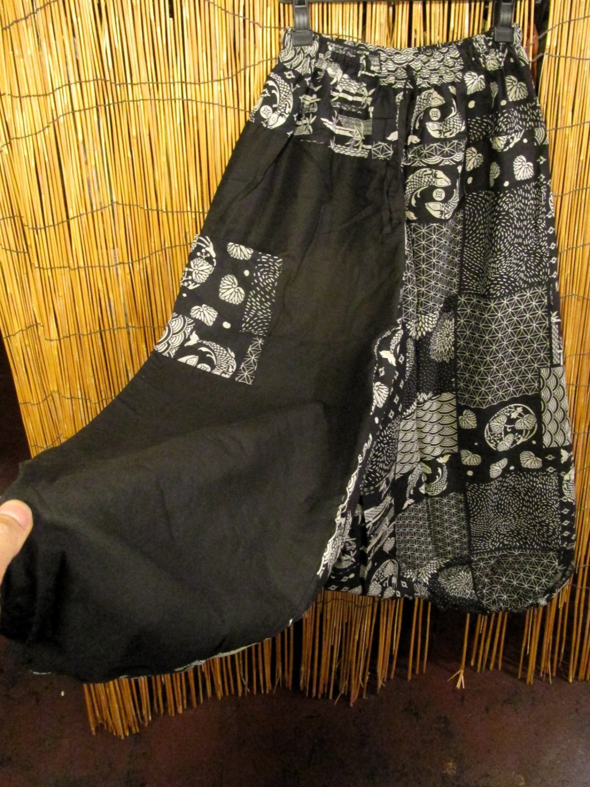 画像3: 黒色＋和風プリント＊切り替え＊コットン素材＊ふんわり＊サルエルパンツ