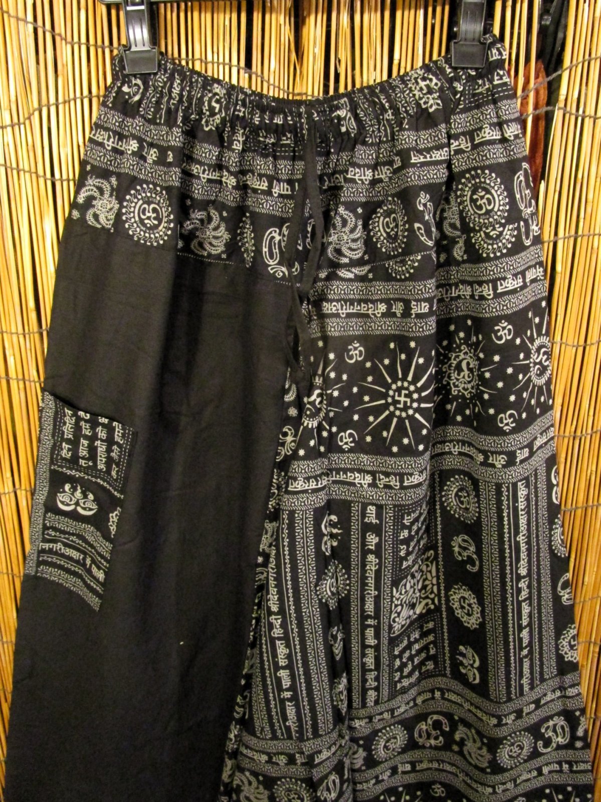 画像2: 黒色＋和風プリント＊切り替え＊コットン素材＊ふんわり＊サルエルパンツ