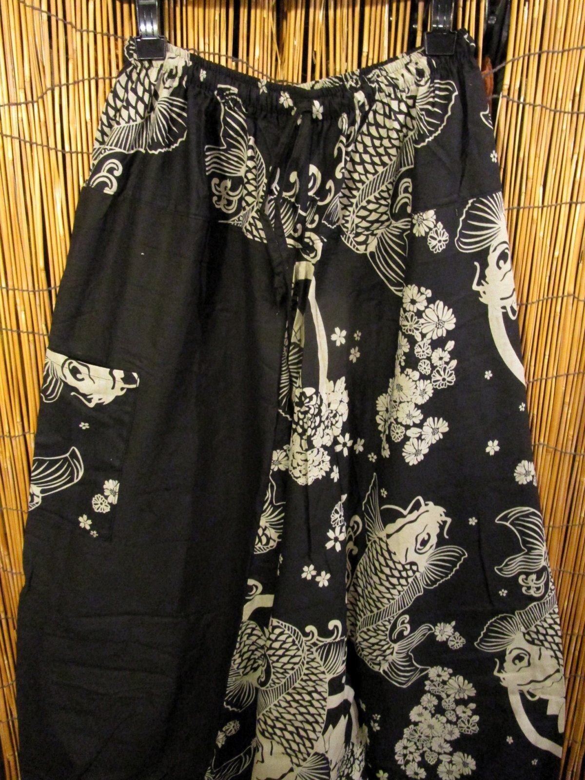 画像2: 黒色＋和風プリント＊切り替え＊コットン素材＊ふんわり＊サルエルパンツ