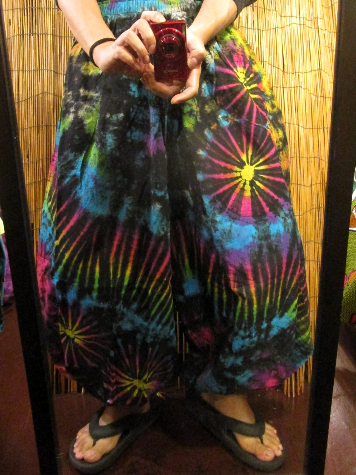 画像: タイダイ染め＊コットン素材＊ゆったりシルエット＊ビッグアラジンパンツ＊バルーンパンツ