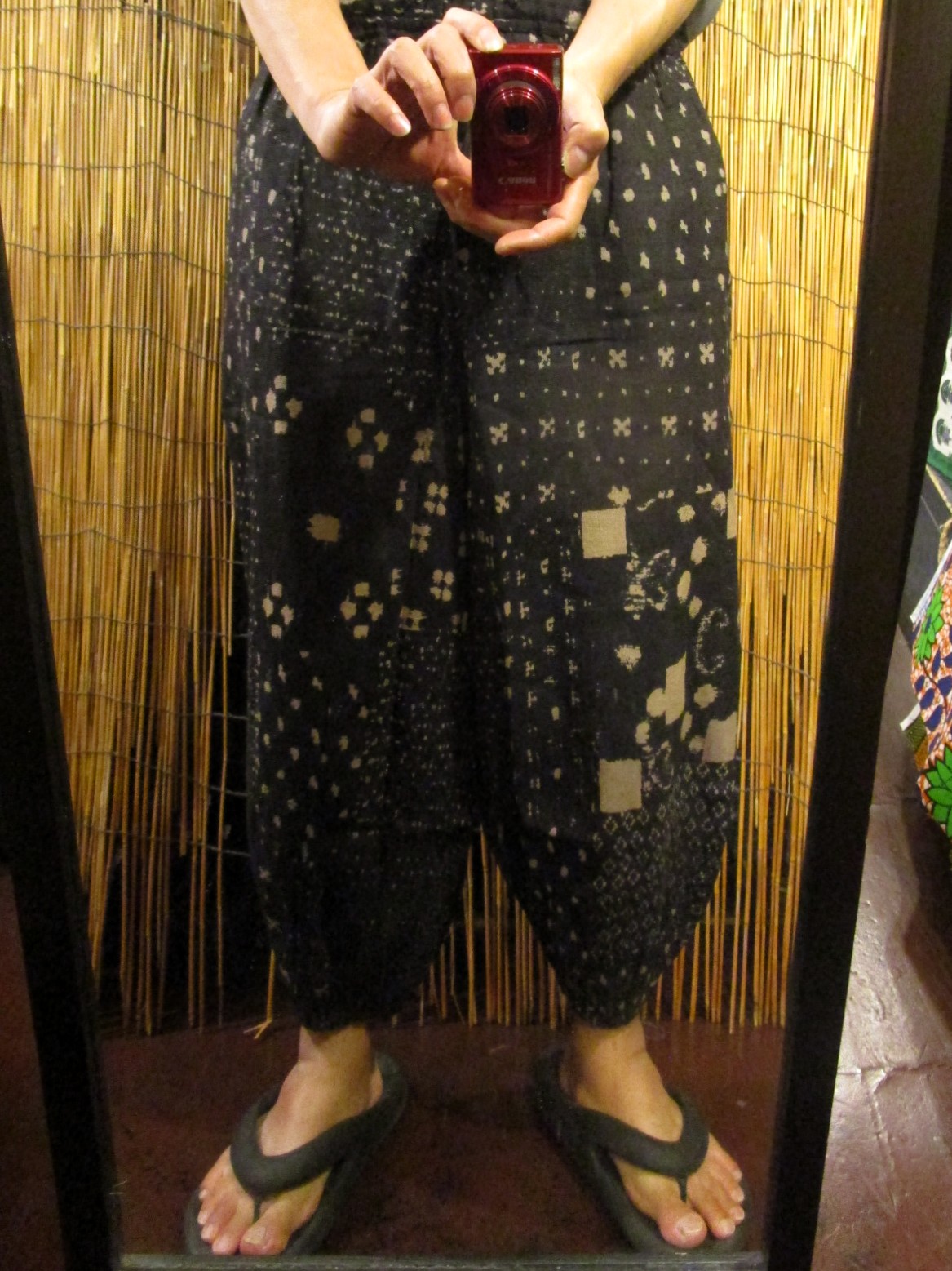 画像: 粗織り＊コットン素材＊和風プリント＊もんぺ風＊アラジンパンツ 