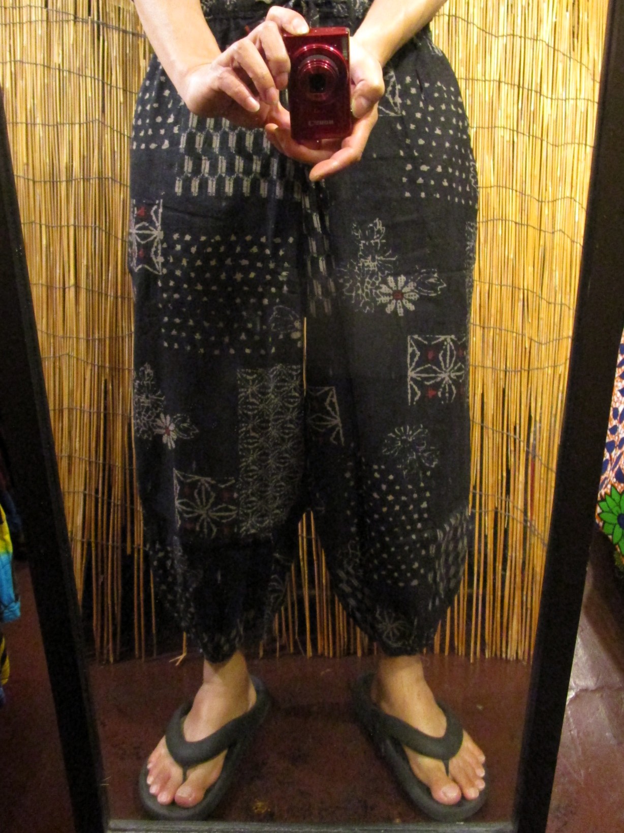 画像: 粗織り＊コットン素材＊和風プリント＊もんぺ風＊アラジンパンツ 