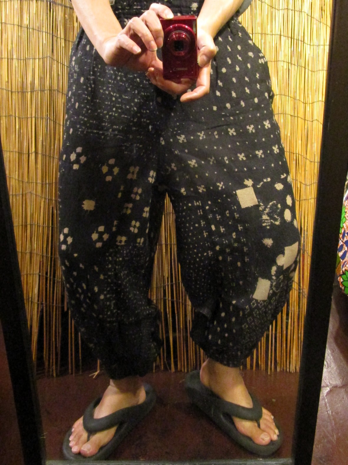 画像: 粗織り＊コットン素材＊和風プリント＊もんぺ風＊アラジンパンツ 