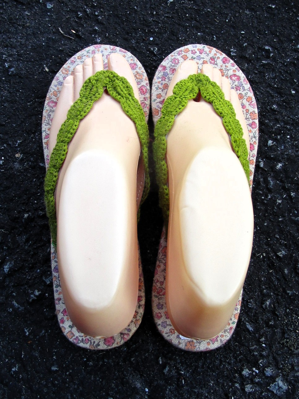 画像4: 【２４・５ｃｍ〜２５ｃｍ】レトロ調＊小花プリント＊ビーチサンダル