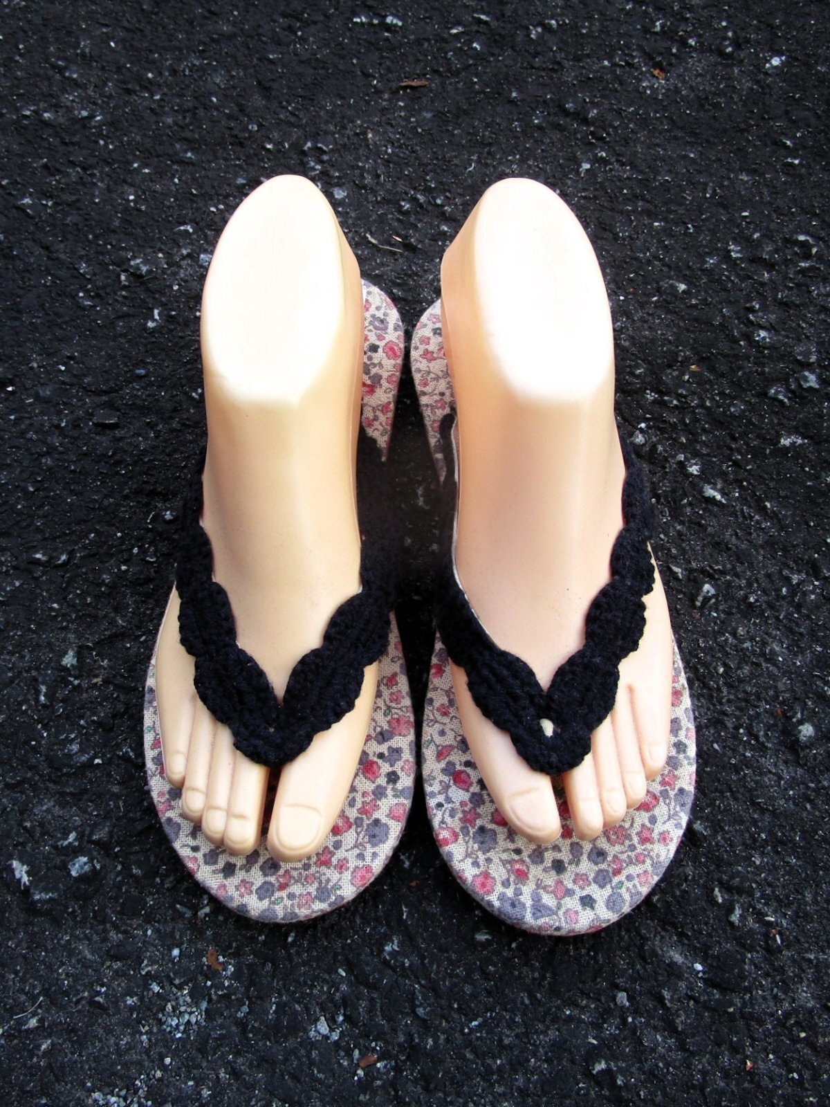 画像1: 【２４・５ｃｍ〜２５ｃｍ】レトロ調＊小花プリント＊ビーチサンダル