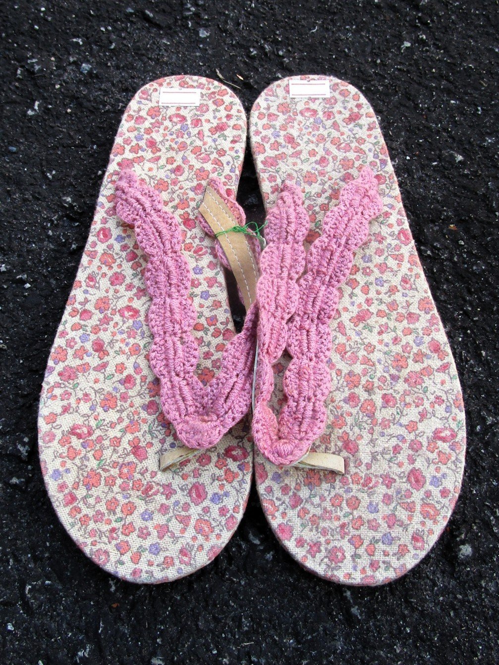 画像: 【２４・５ｃｍ〜２５ｃｍ】レトロ調＊小花プリント＊ビーチサンダル