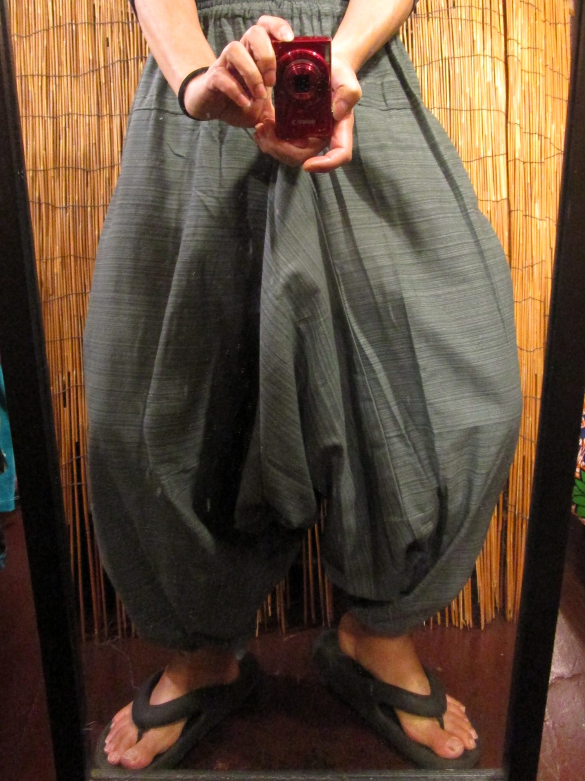 画像: 二色の糸＊コッン素材＊シンプル＊ふんわり＊サルエルパンツ