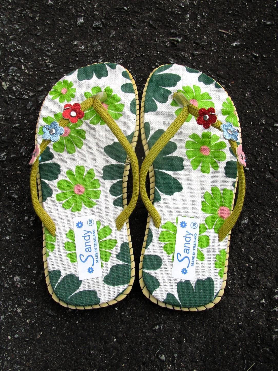 画像4: 【２３・５ｃｍ〜２４ｃｍ】お花プリント＊鈴付き＊ビーチサンダル