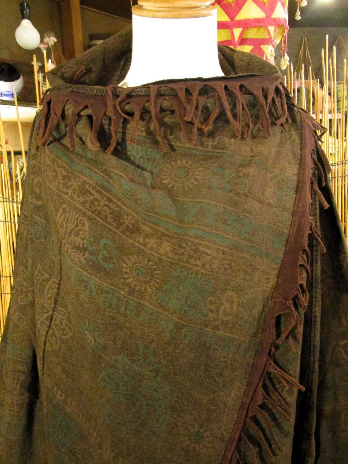 画像: ストーンウォッシュ＆ラムナミプリント＊コットン素材＊ゆったりサイズ＊２ＷＡＹ＊フリンジ＊スナフキン＊旅人風コート