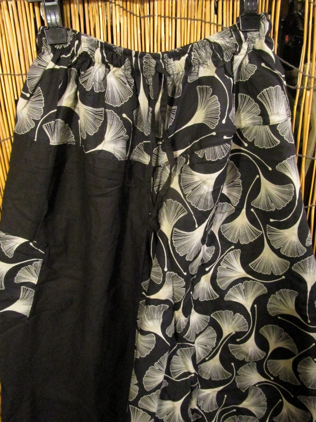 画像2: 黒色＋和風プリント＊切り替え＊コットン素材＊ふんわり＊サルエルパンツ