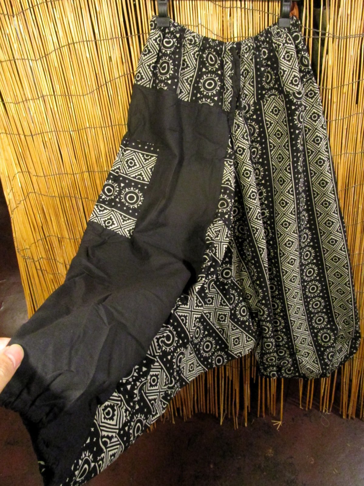 画像3: 黒色＋和風プリント＊切り替え＊コットン素材＊ふんわり＊サルエルパンツ