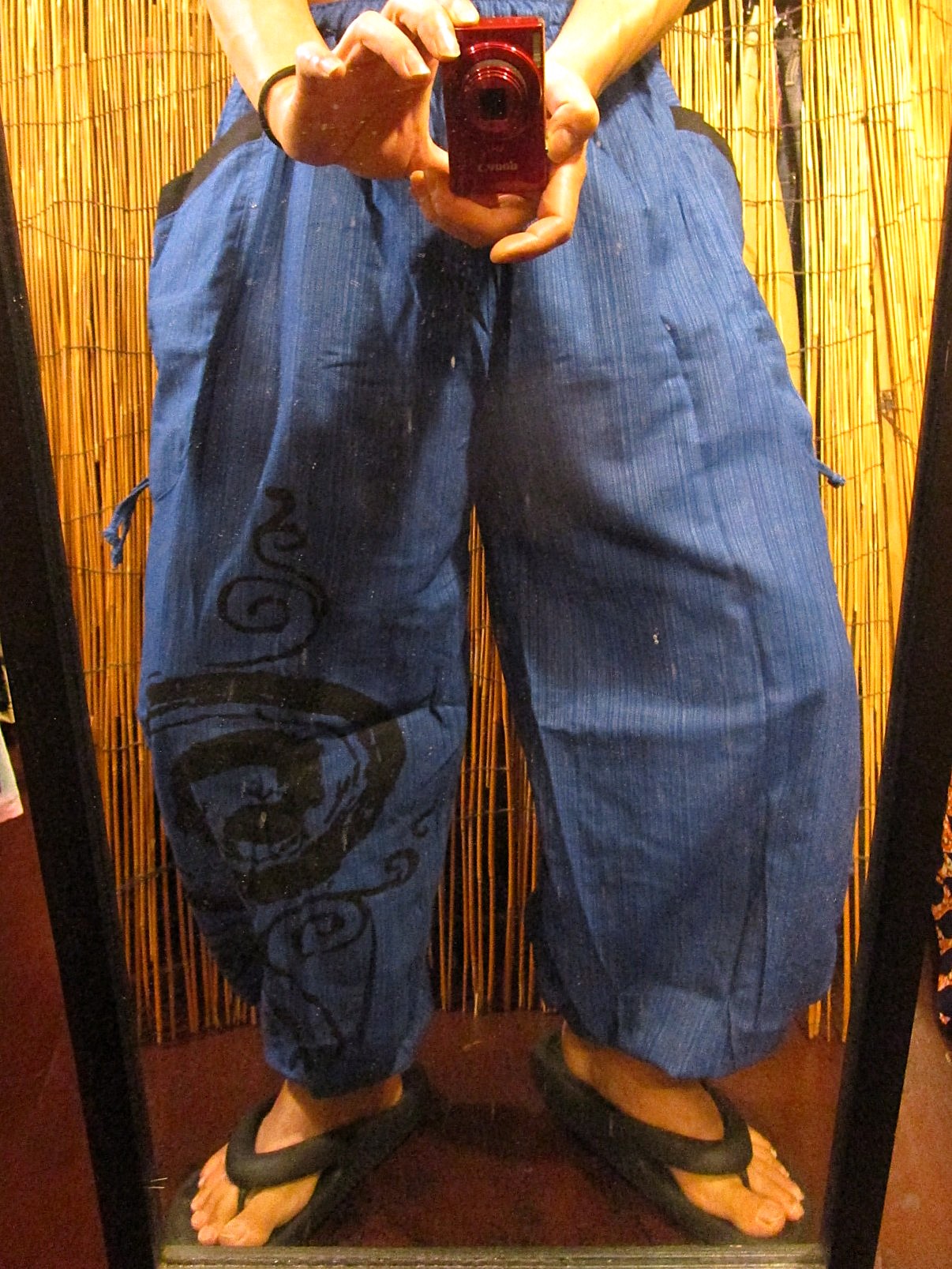 画像: 渦巻きプリント＊コットン素材＊カーゴタイプ＊ふんわり＊アラジンパンツ