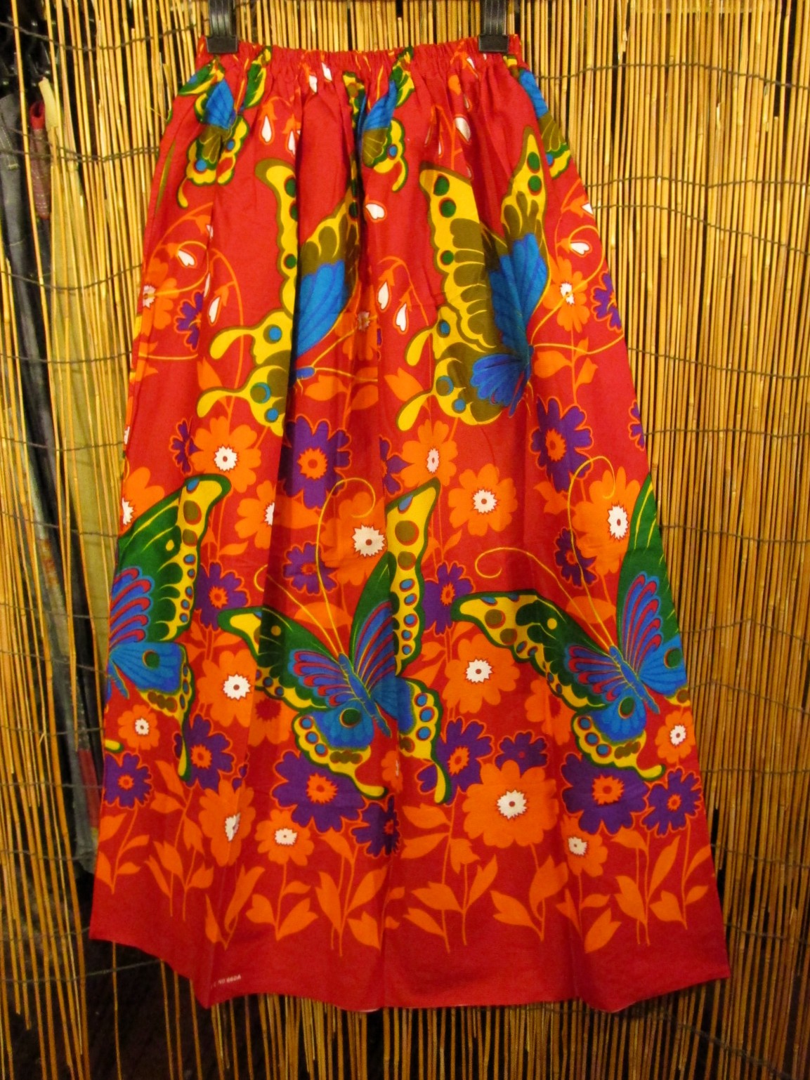 画像: バタフライ＆フラワープリント＊コットン素材＊フレアー＊ロングスカート