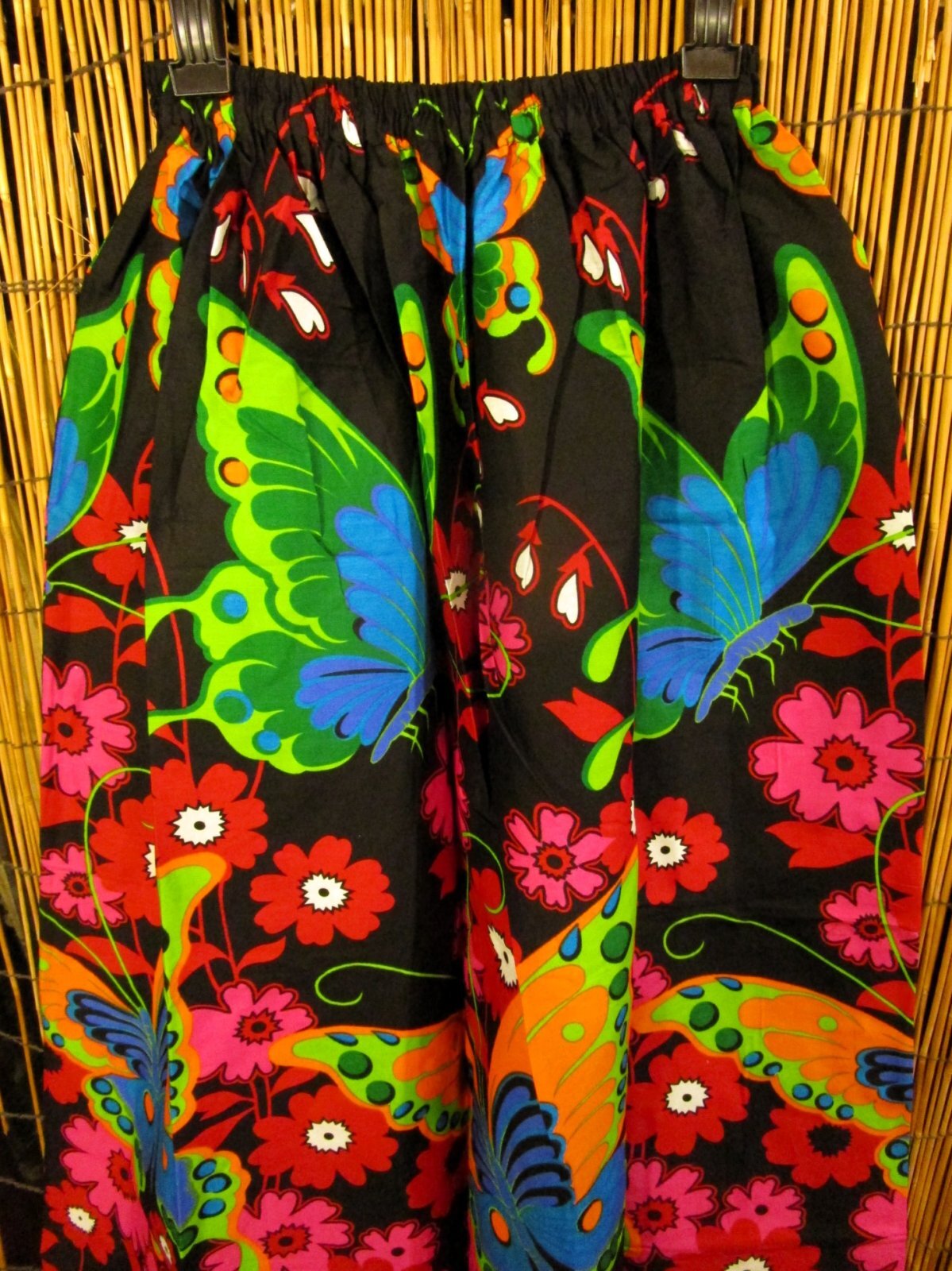 画像: バタフライ＆フラワープリント＊コットン素材＊フレアー＊ロングスカート