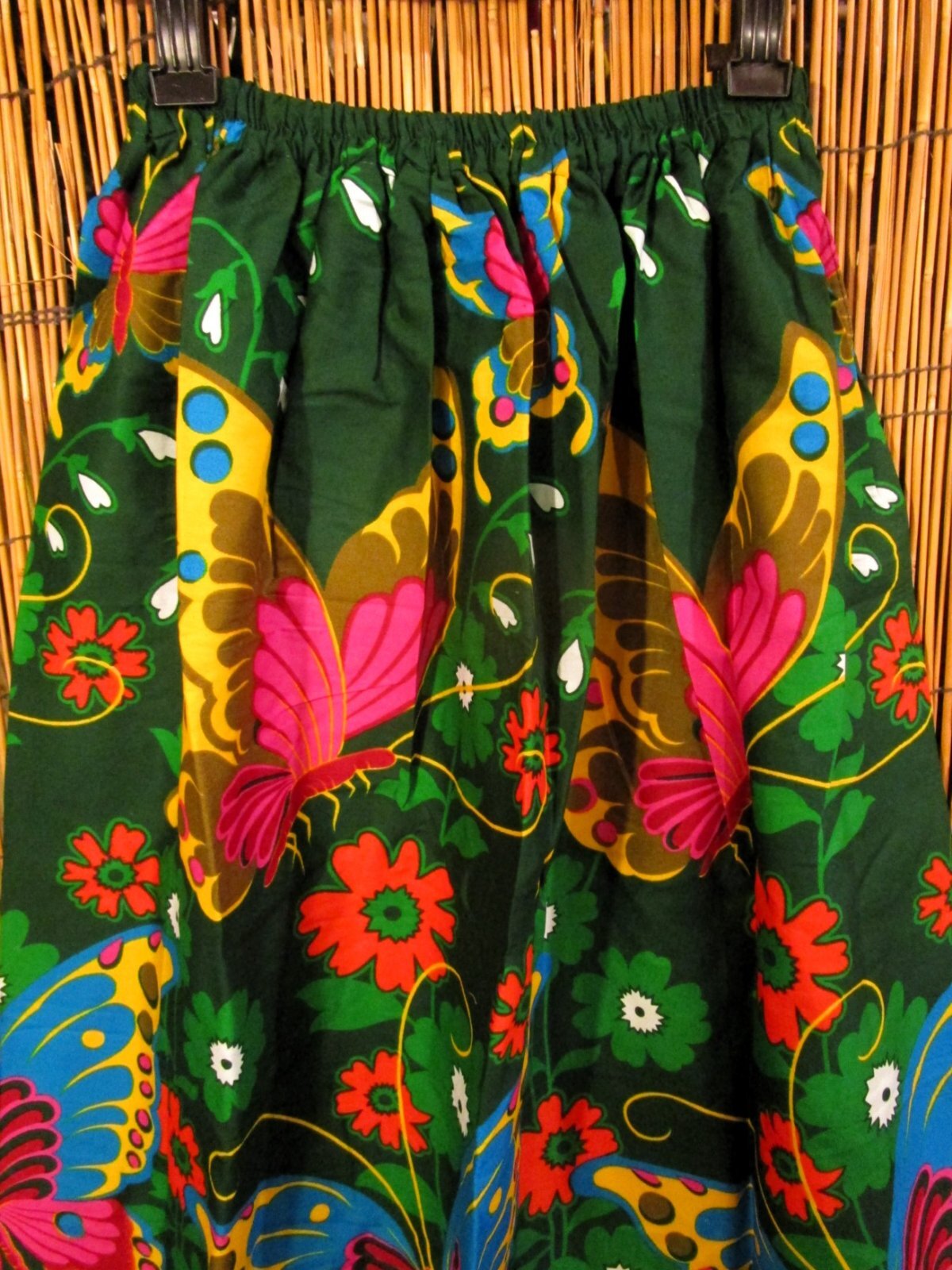 画像: バタフライ＆フラワープリント＊コットン素材＊フレアー＊ロングスカート