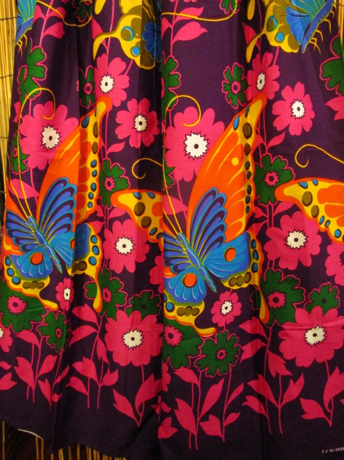 画像: バタフライ＆フラワープリント＊コットン素材＊フレアー＊ロングスカート