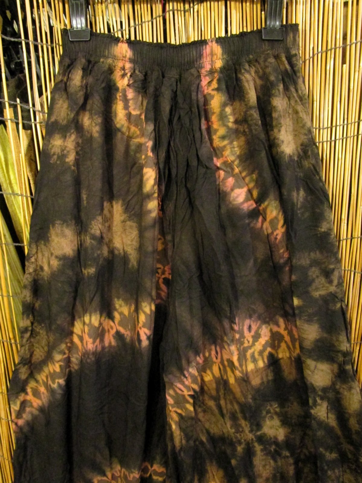 画像2: ラヴァタイダイ染め＊レーヨン素材＊ゆったりシルエット＊ビッグアラジンパンツ＊バルーンパンツ