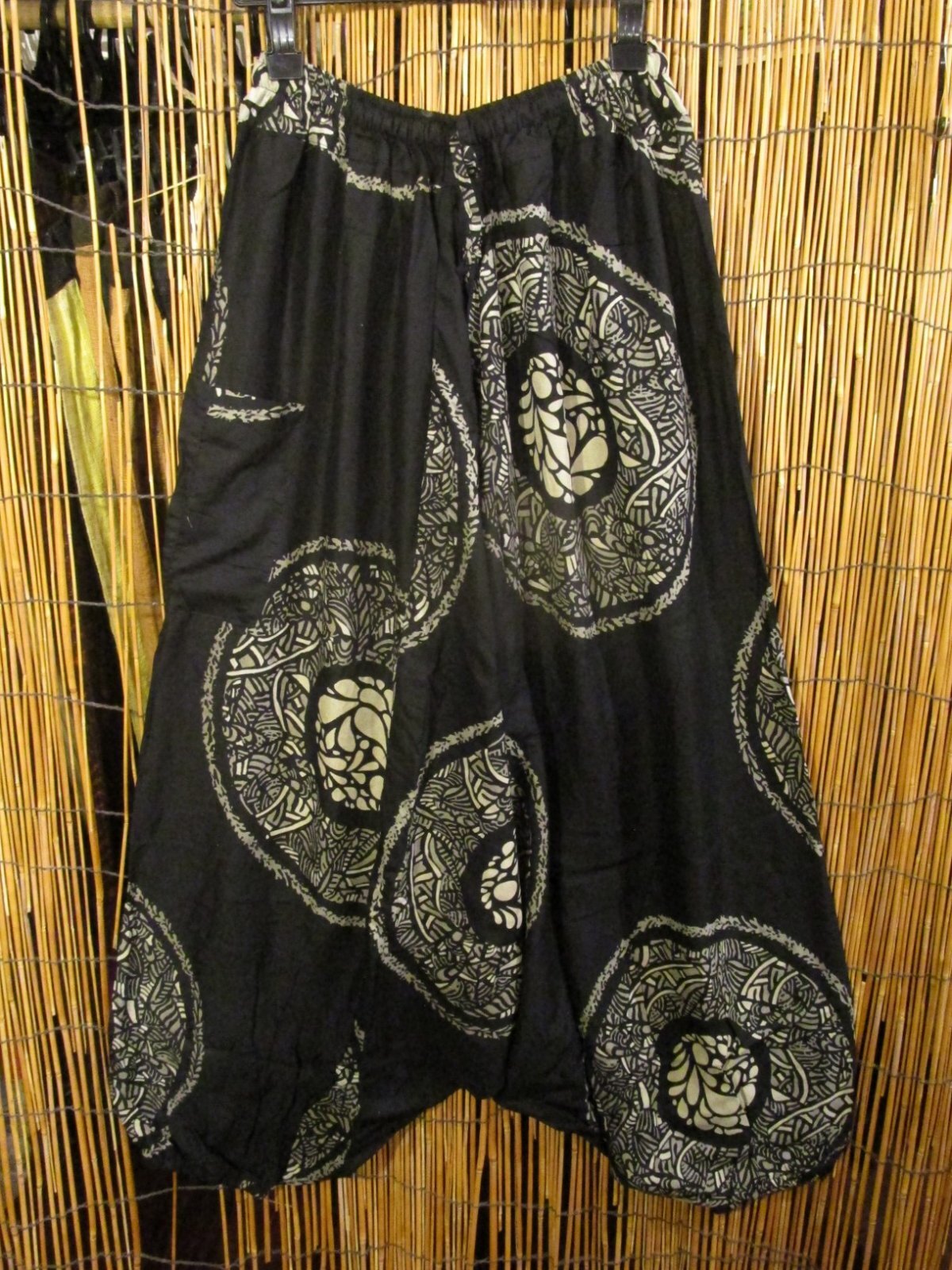 画像1: 和風プリント＊レーヨン素材＊ふんわり＊サルエルパンツ