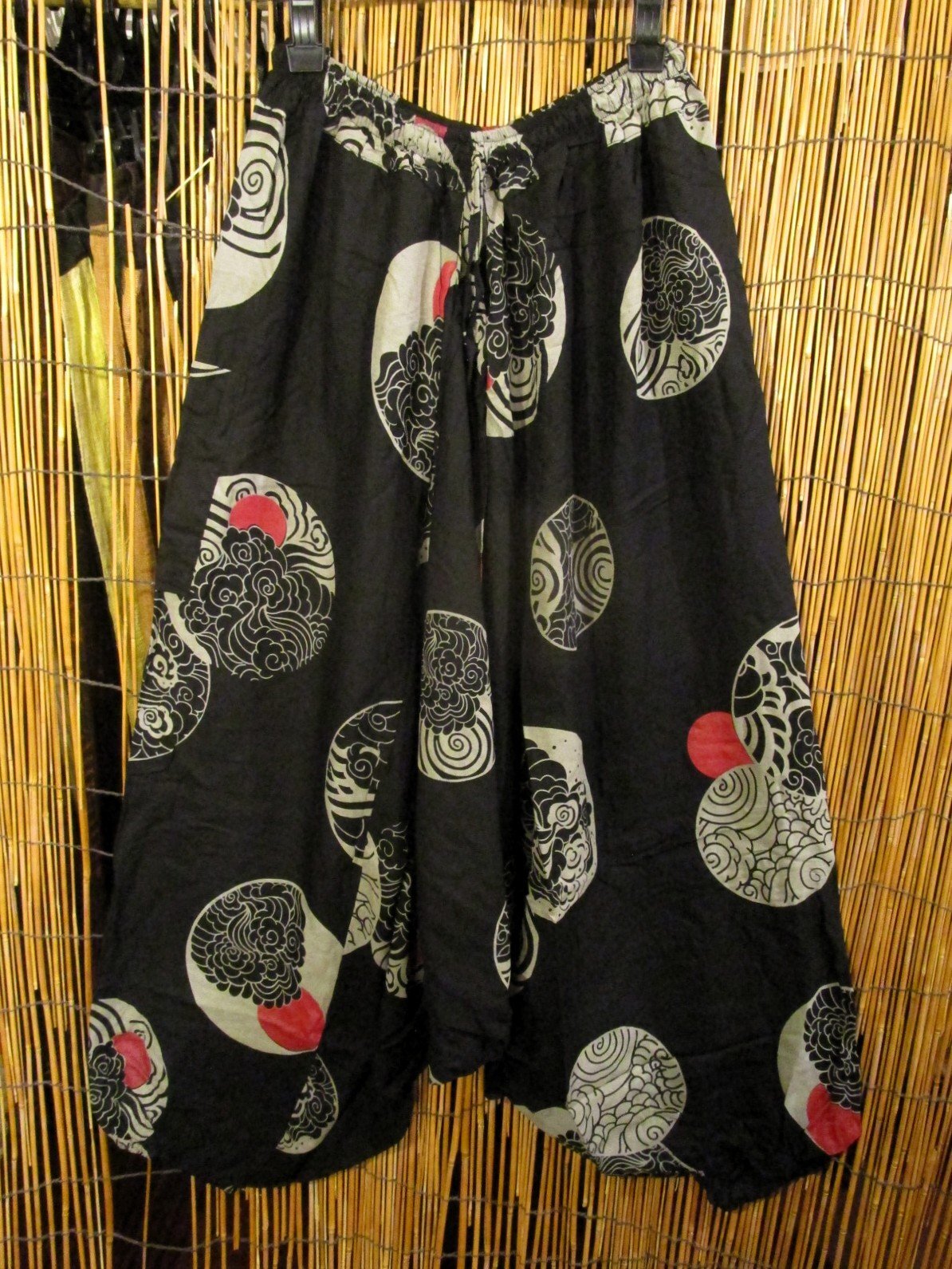 画像1: 和風プリント＊レーヨン素材＊ふんわり＊サルエルパンツ