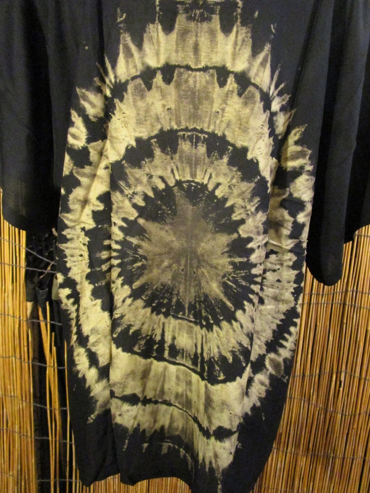 画像: モノトーンタイダイ染め＊レーヨン素材＊半袖＊プルオーバー