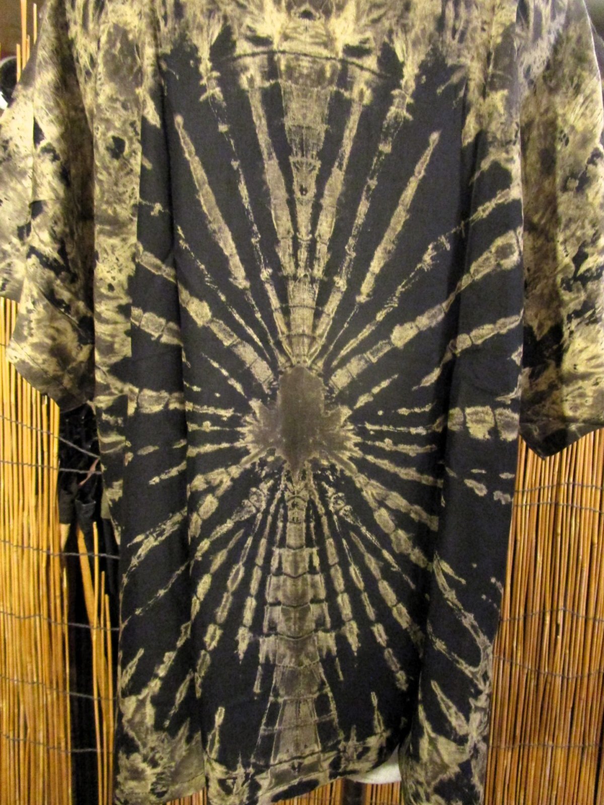 画像: モノトーンタイダイ染め＊レーヨン素材＊半袖＊プルオーバー