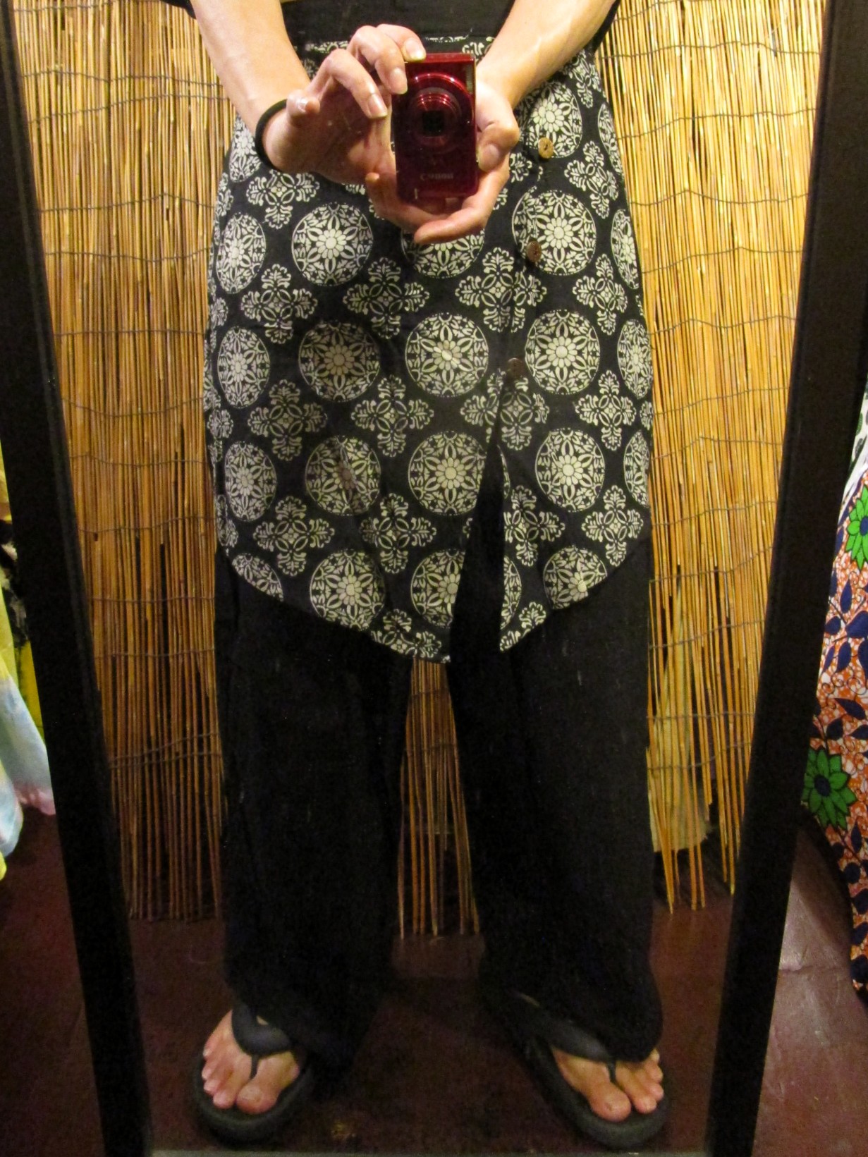 画像: 和風プリントコットン素材＊エプロン風＊別生地付き＊変型ロングパンツ