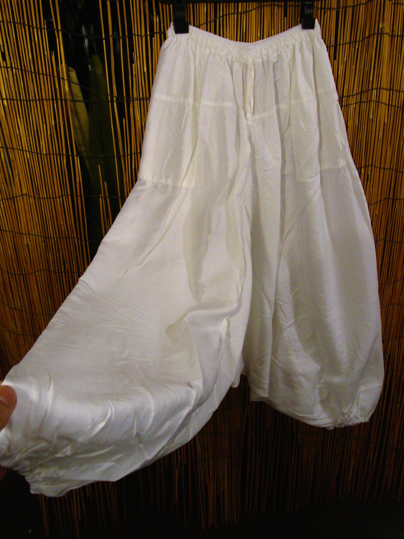 画像3: 白色＊レーヨン素材＊ふんわり＊サルエルパンツ