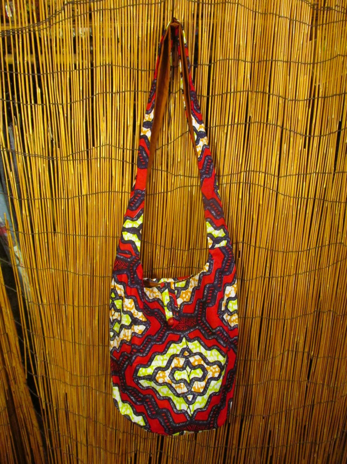 画像1: パーニュ生地＊アフリカンプリント＊ショルダーバッグ