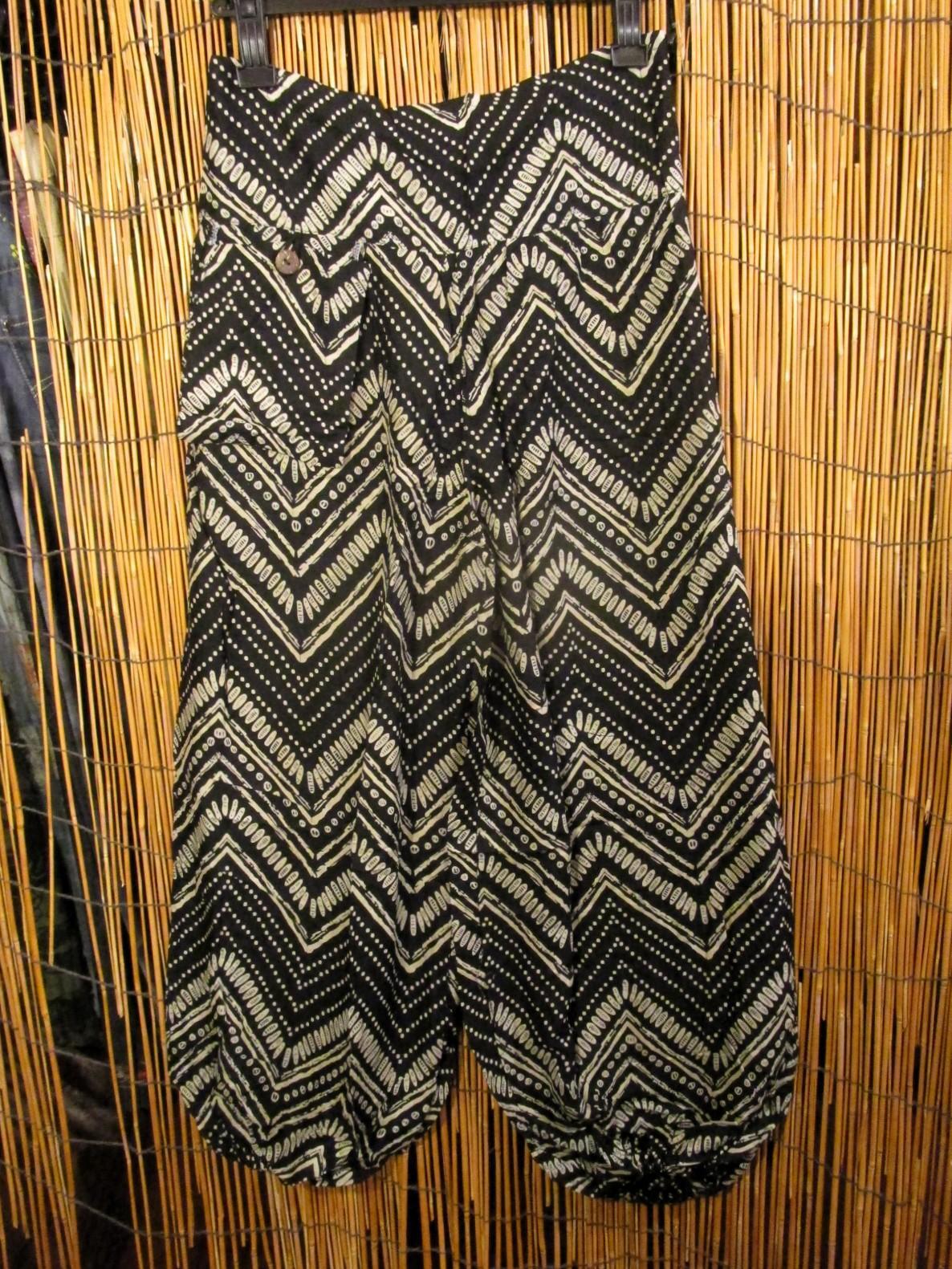 画像1: アジアンプリント＊レーヨン素材＊ふんわり＊アラジンパンツ