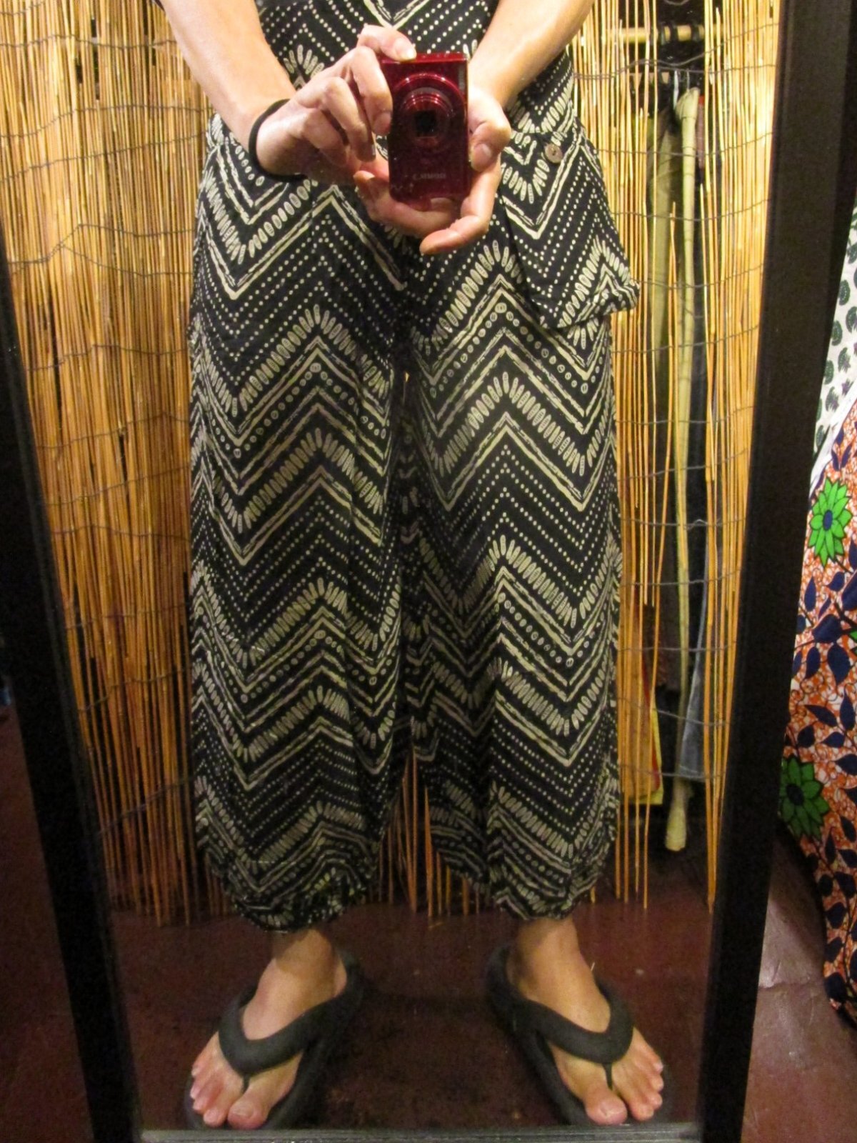 画像: アジアンプリント＊レーヨン素材＊ふんわり＊アラジンパンツ