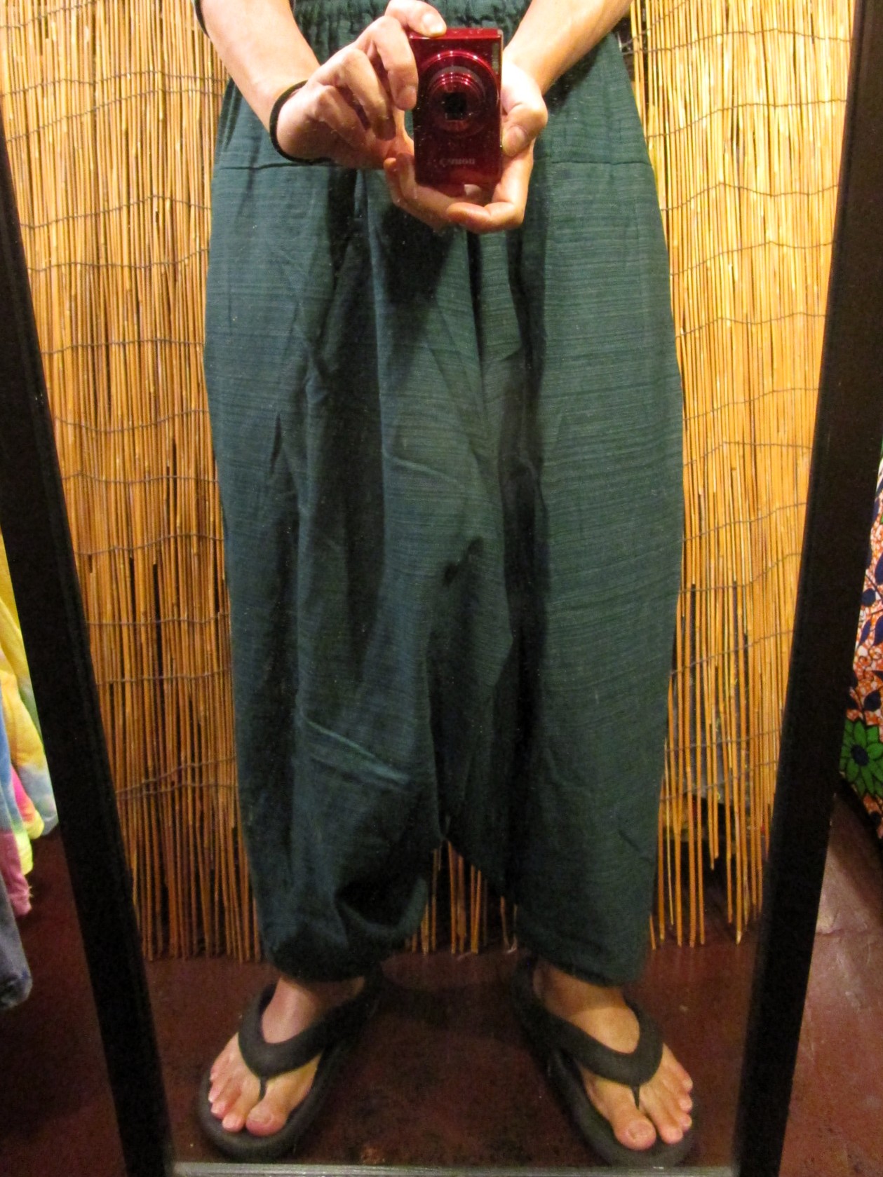 画像: 二色の糸＊コッン素材＊シンプル＊ふんわり＊サルエルパンツ