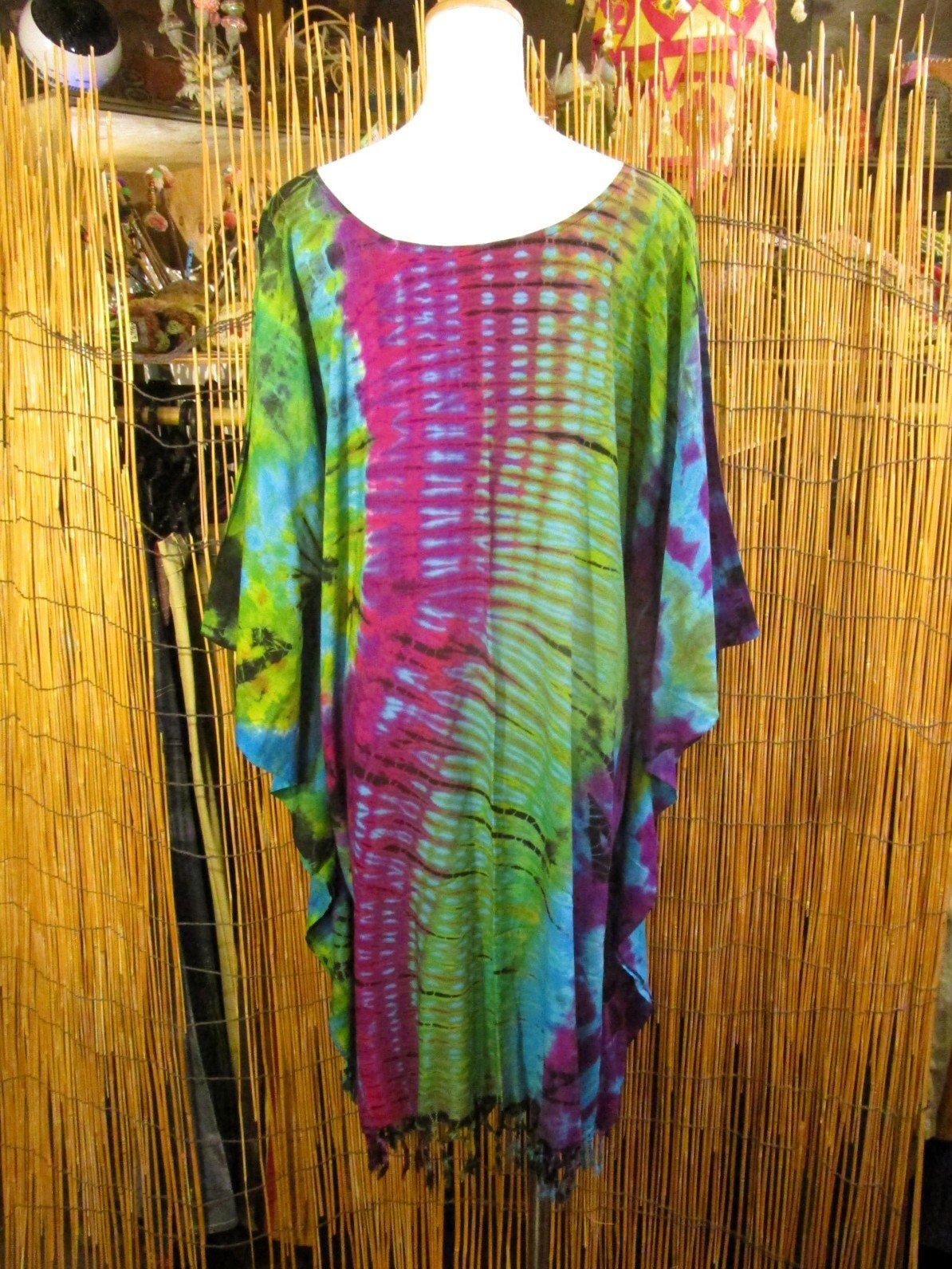 画像3: タイダイ染め＊レーヨン素材＊ゆったりサイズ＊フリンジ＊ポンチョ