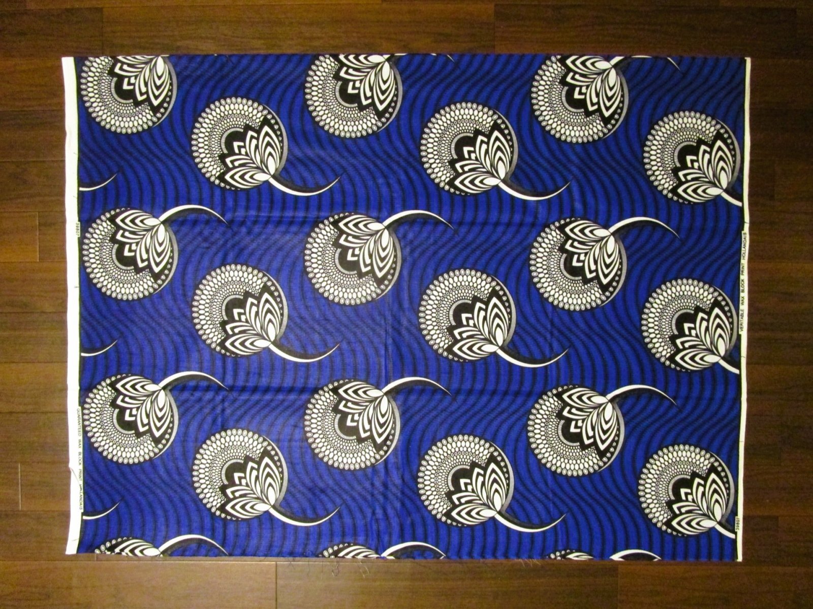 画像: アフリカンプリント生地 パーニュ