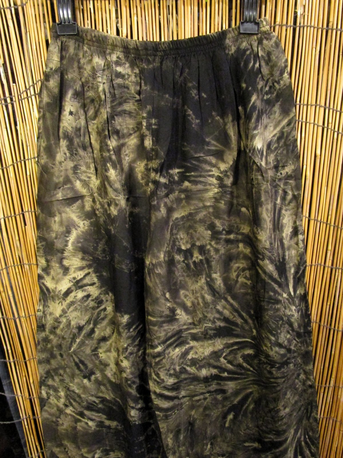 画像2: モノトーンタイダイ染め＊レーヨン素材＊イージーパンツ