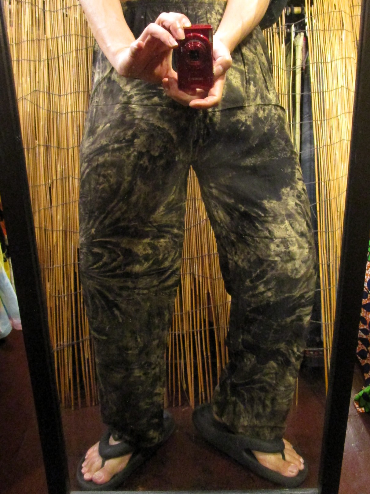 画像: モノトーンタイダイ染め＊レーヨン素材＊イージーパンツ