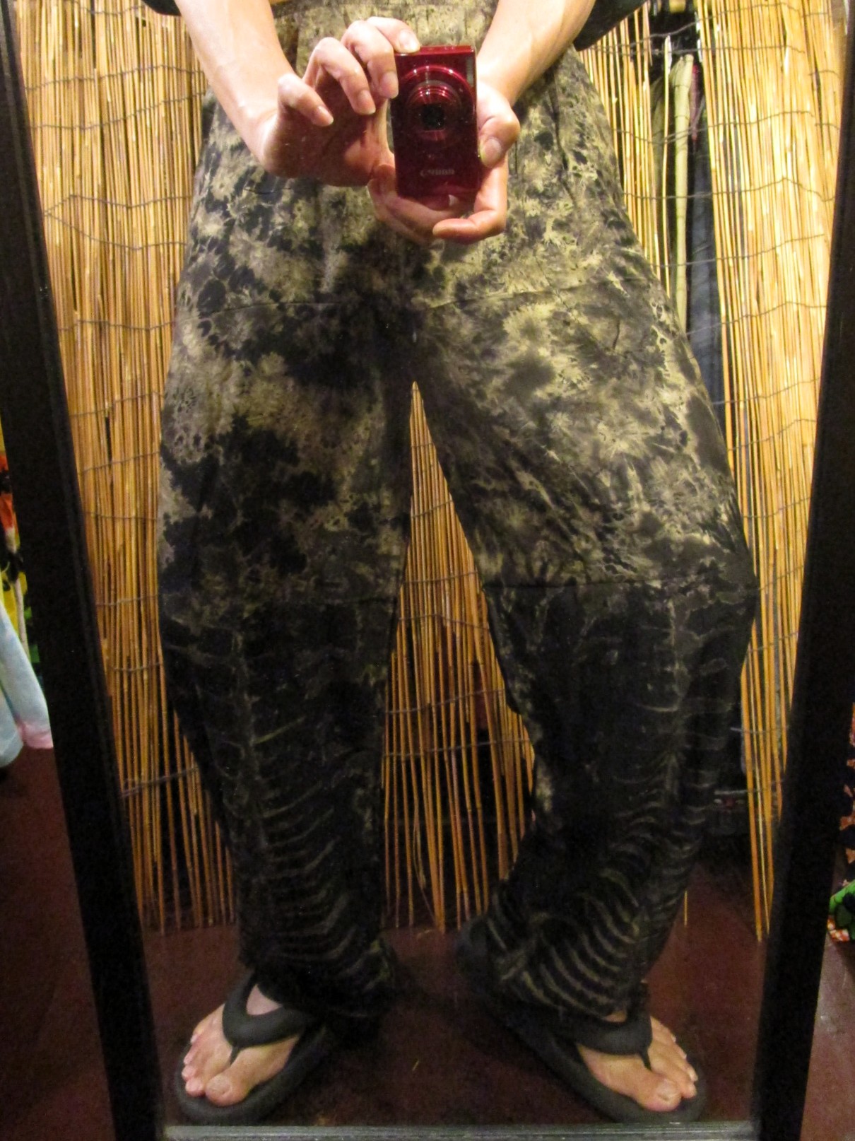 画像: モノトーンタイダイ染め＊レーヨン素材＊イージーパンツ