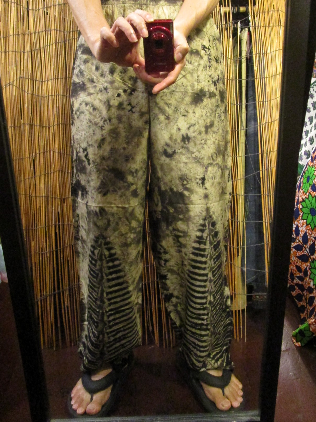 画像: モノトーンタイダイ染め＊レーヨン素材＊イージーパンツ