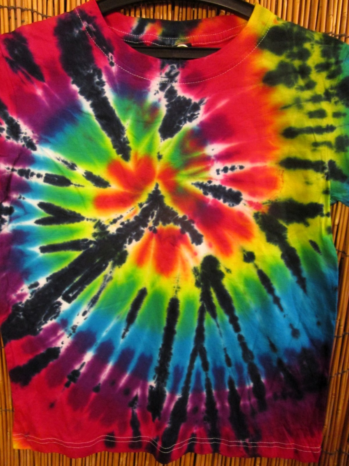 画像: 【１３０ｃｍ】キッズサイズ＊タイダイ染め＊コットン素材＊半袖＊Ｔシャツ